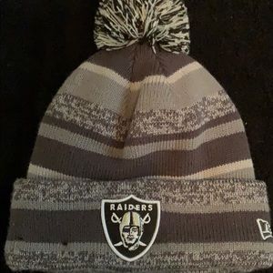 Oakland Raiders New Era beanie